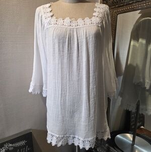new directions White Lace-Trim Gauze Tunic Top